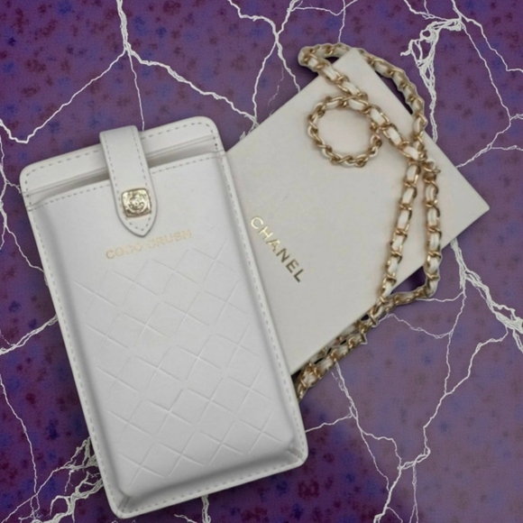 Chanel Coco Crush GWP Other - Coco Crush White Quilted Phone Holder Crossbody Card Holder NEW GWP